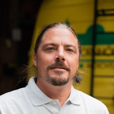 Daniel Henk, Dachdeckermeister